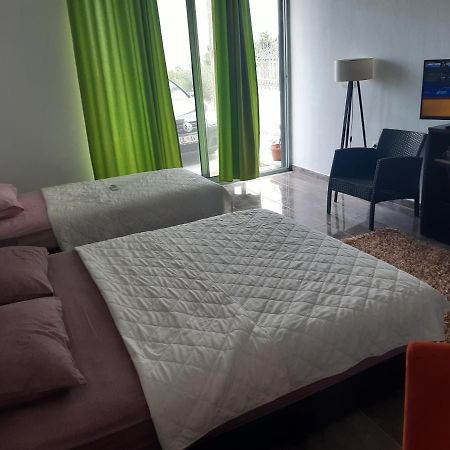Zara Apartments Ulcinj Bagian luar foto