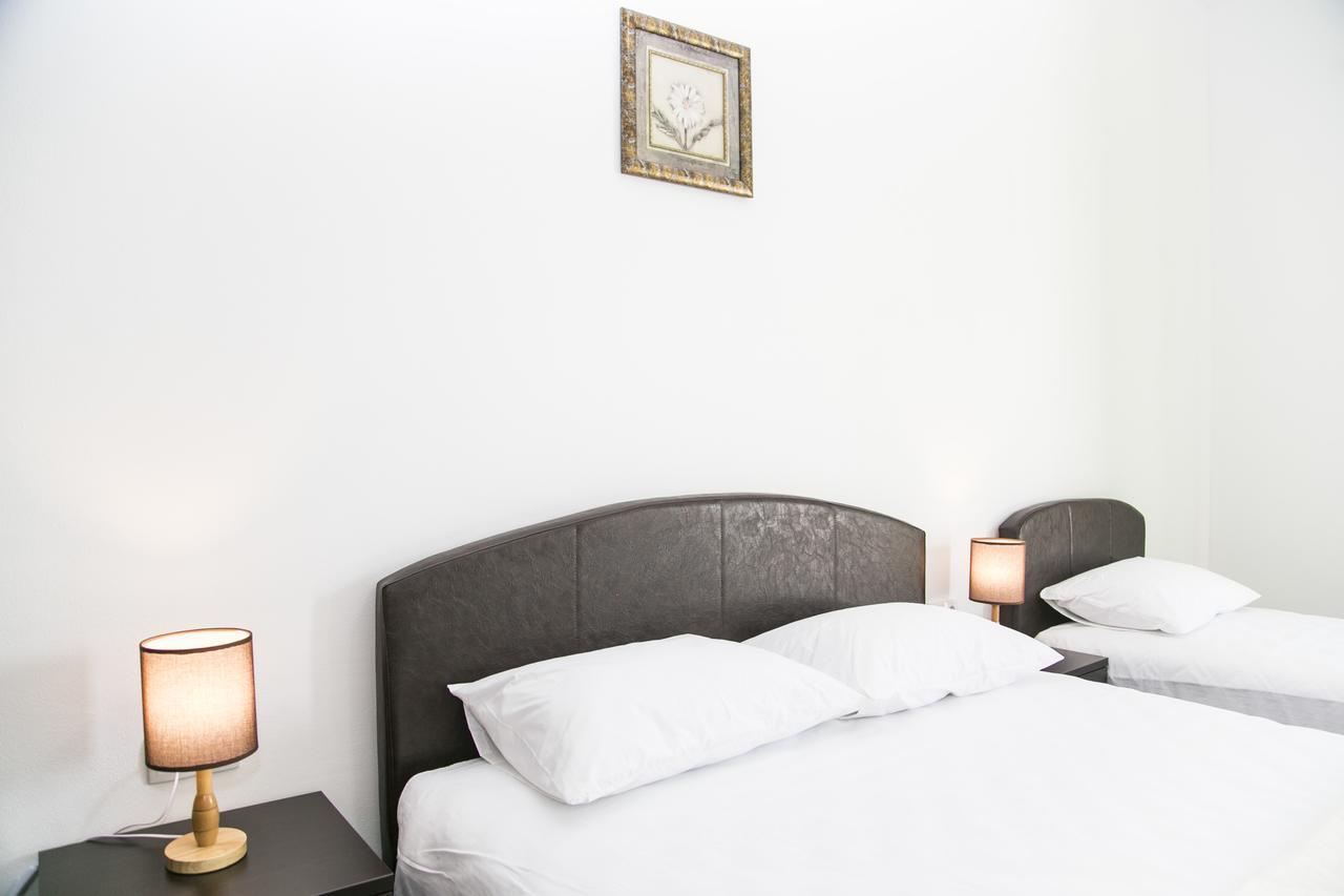 Zara Apartments Ulcinj Bagian luar foto